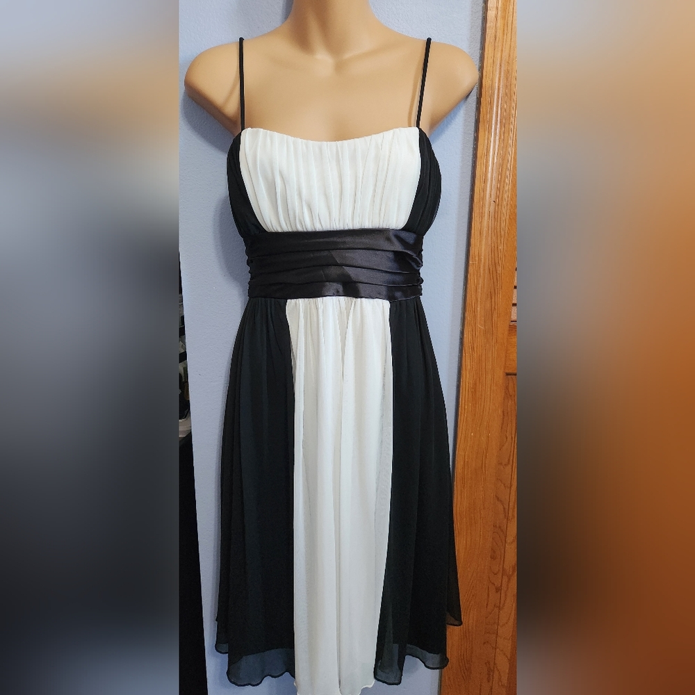 Women's mini dress size M